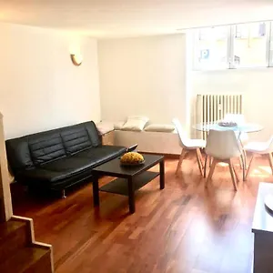 https://navigli-loft-milan.it-lombardy.com