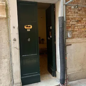 https://melusina-budget.hotelslidodijesolo.com