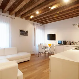 Apartamento The Lion's House Apt2 Venecia