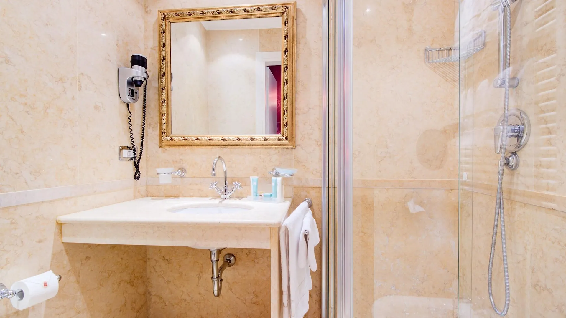 Hotel Al Duca Di Venezia 3*, Venice
