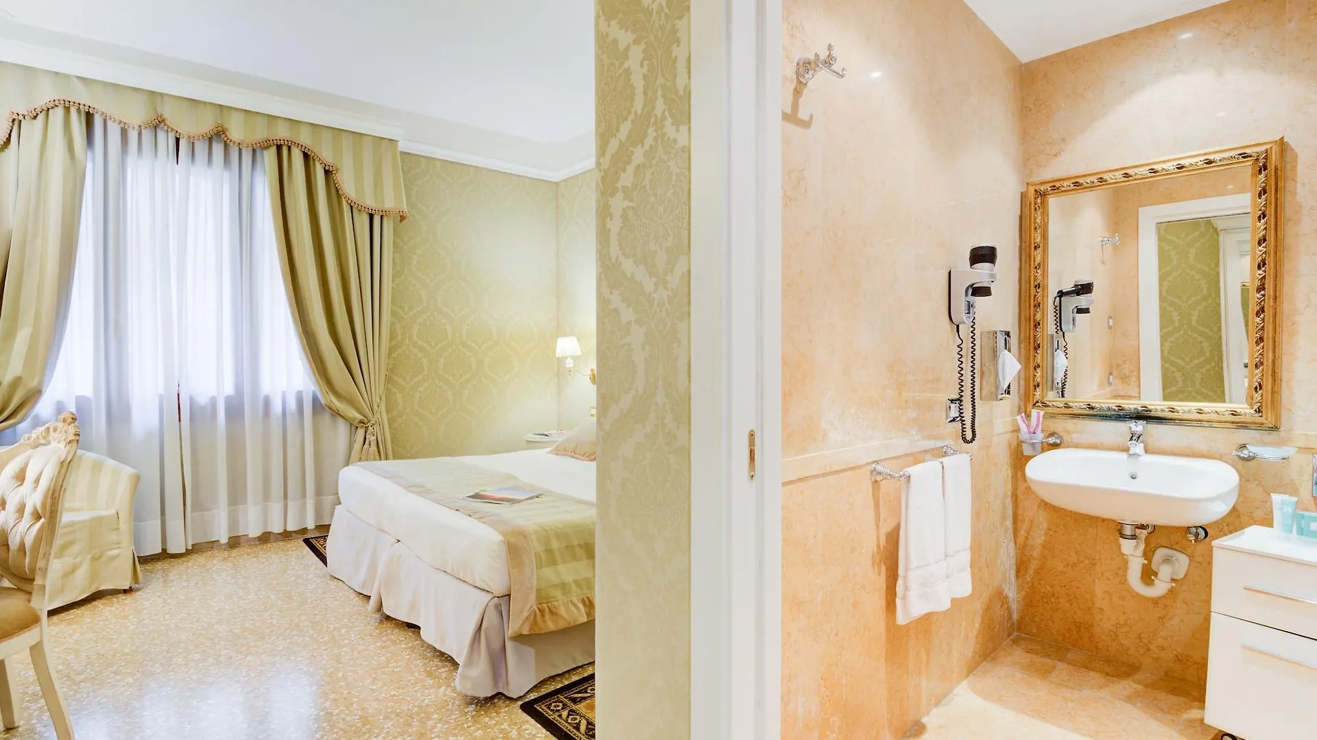 Hotel Al Duca Di Venezia Italy
