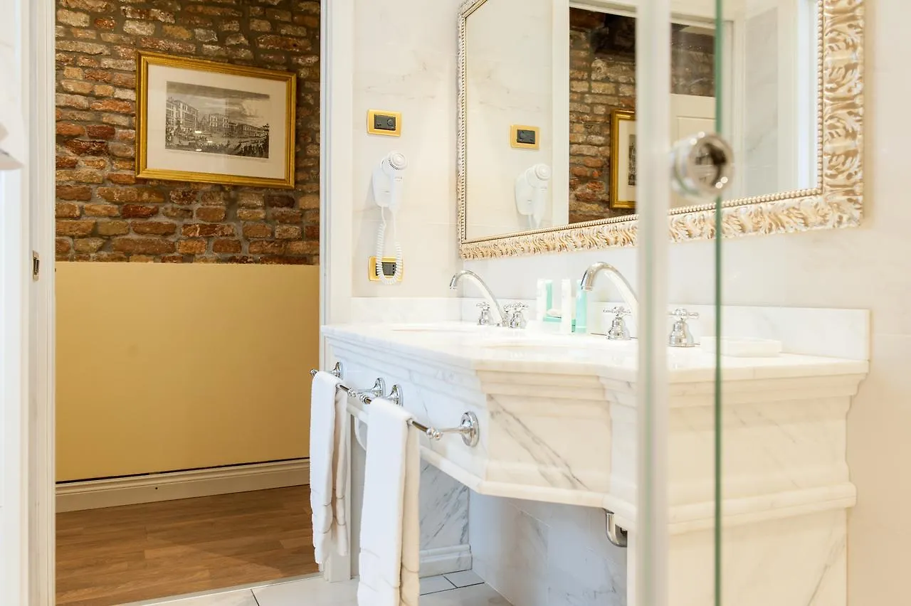 Hotel Al Duca Di Venezia  Venice