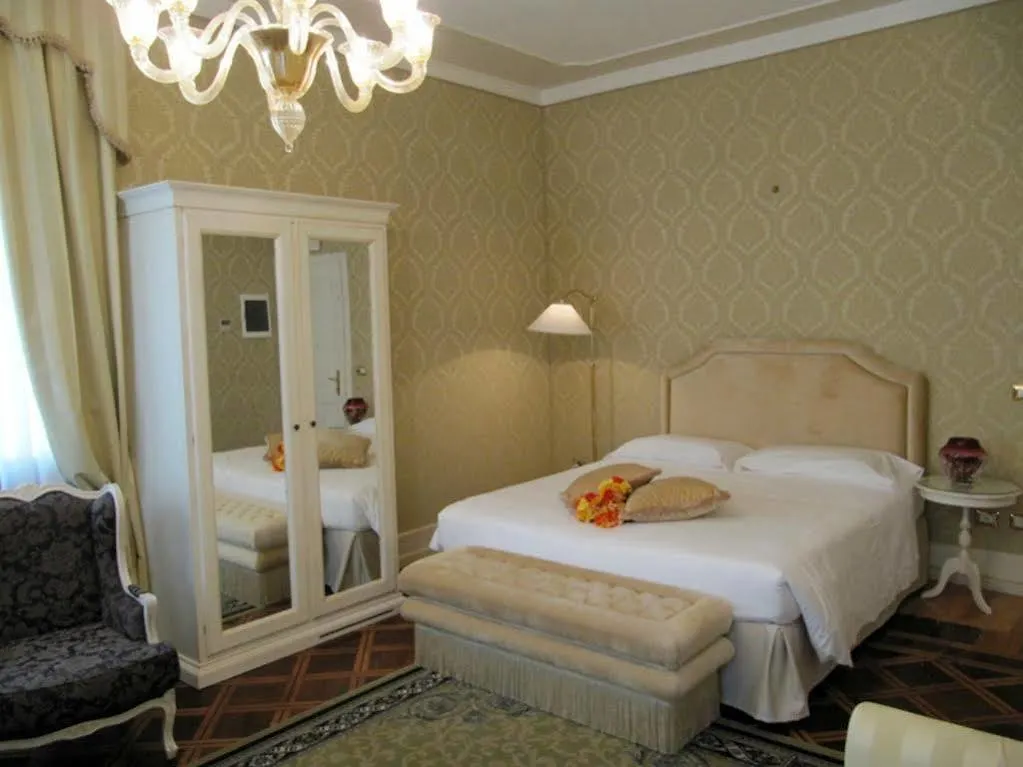Hotel Al Duca Di Venezia 3*, Venice